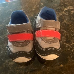 Stride Rite Soft Motion Shoes